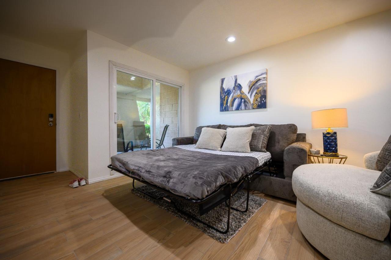 Palm Springs Blue Desert Condo! מראה חיצוני תמונה